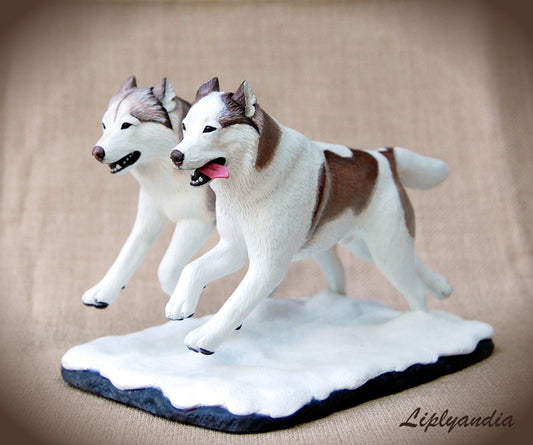 Husky group figurine