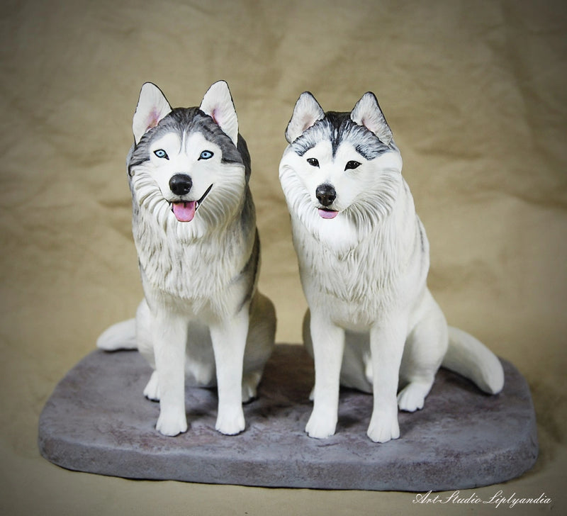 Husky group figurine